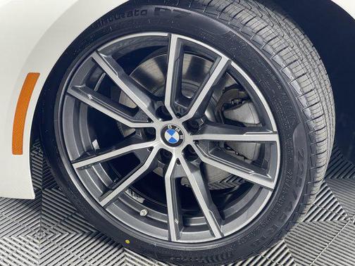 2022 BMW 330 330i