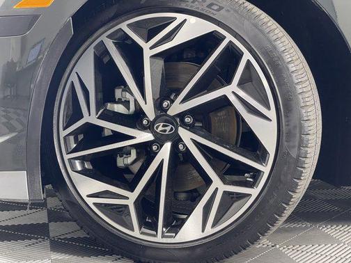 2023 Hyundai IONIQ 6 SEL