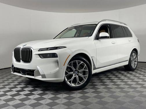 2025 BMW X7 xDrive40i