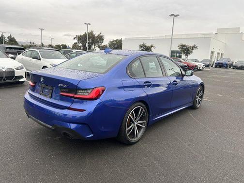 2019 BMW 330 330i