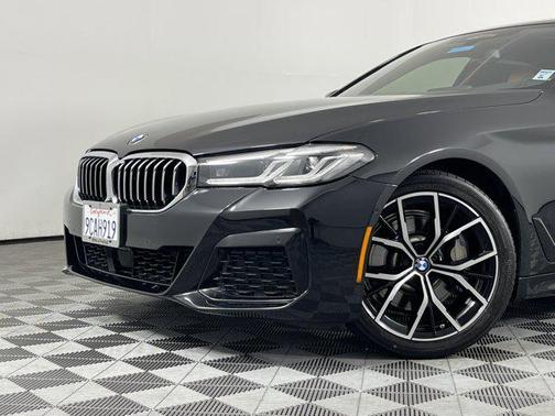2022 BMW 530 i xDrive