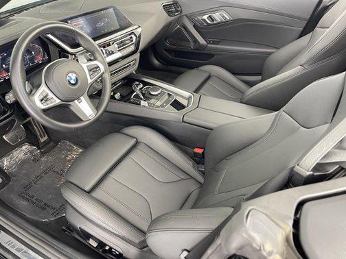 2025 BMW Z4 sDrive30i