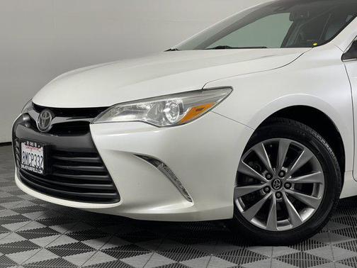 2016 Toyota Camry XLE