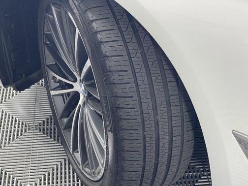 2022 BMW 530 i xDrive