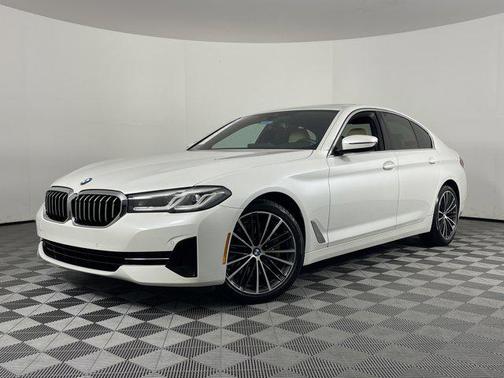 2022 BMW 530 i xDrive
