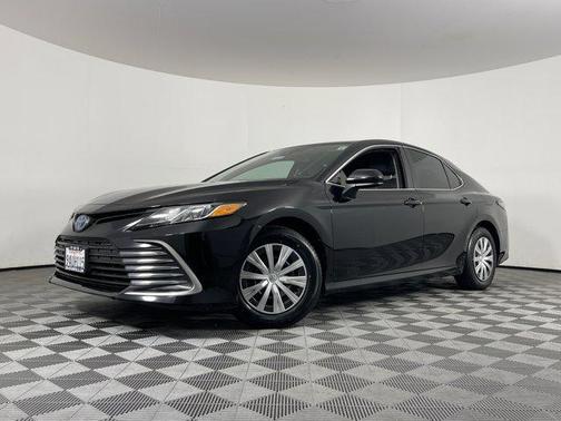 2022 Toyota Camry LE