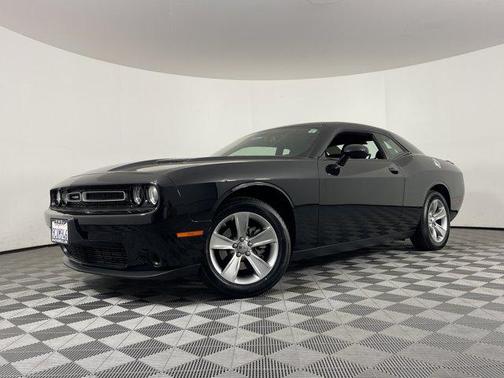 2022 Dodge Challenger SXT