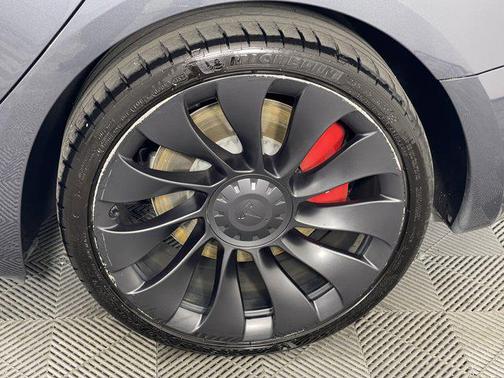 2023 Tesla Model 3 Performance