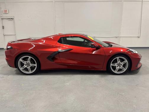 Red Mist Metallic Tintcoat 2023 Chevrolet Corvette 1LT