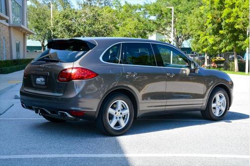 2012 Porsche Cayenne S
