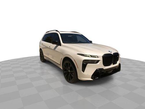 2024 BMW X7 M60i