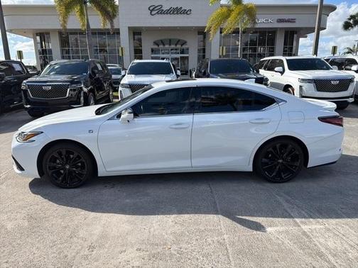 2024 Lexus ES 350 F SPORT Handling