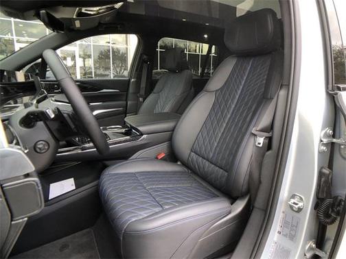 2025 Cadillac Escalade IQ 1
