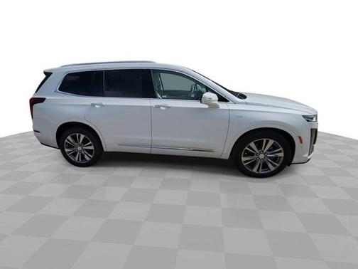 2025 Cadillac XT6 Premium Luxury FWD