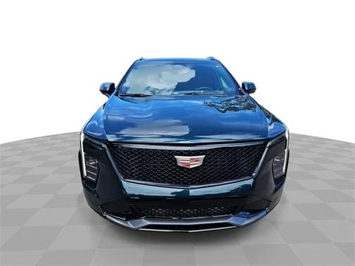 2025 Cadillac XT4 Sport