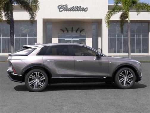 2025 Cadillac LYRIQ Luxury