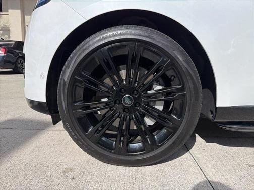 2024 Land Rover Range Rover P530 SE