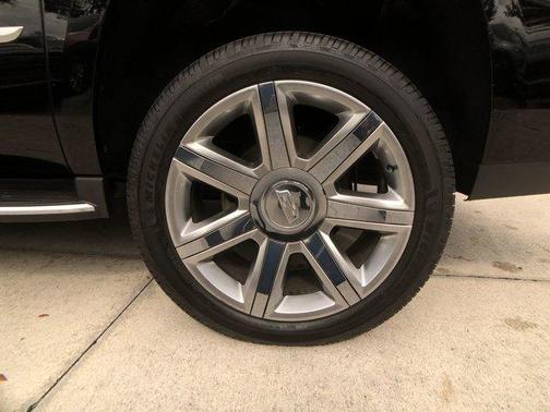 2019 Cadillac Escalade ESV Luxury