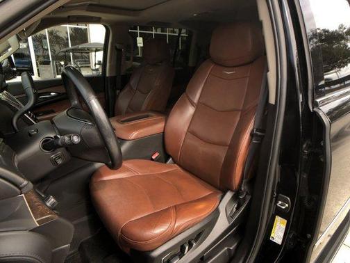 2019 Cadillac Escalade ESV Luxury