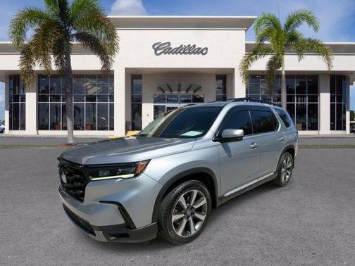 2023 Honda Pilot Touring