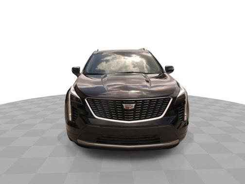 2022 Cadillac XT4 Premium Luxury