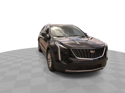 2022 Cadillac XT4 Premium Luxury