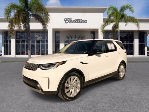 2024 Land Rover Discovery P300 S