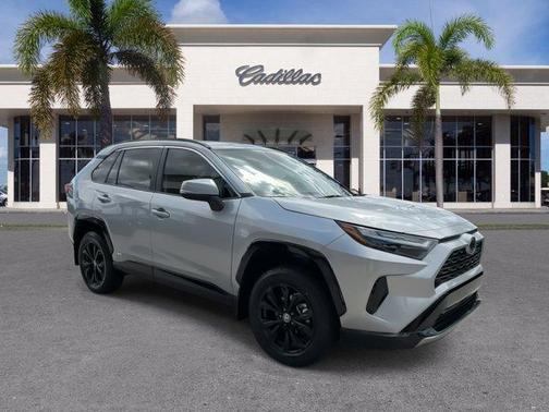2024 Toyota RAV4 Hybrid SE