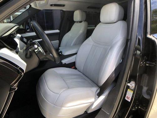 2023 Land Rover Range Rover Sport SE