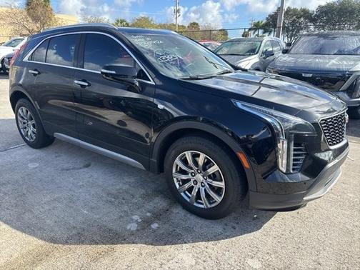 2021 Cadillac XT4 Premium Luxury