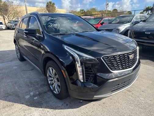 2021 Cadillac XT4 Premium Luxury