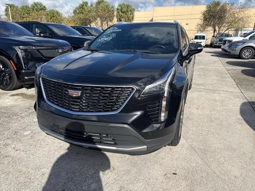 2021 Cadillac XT4 Premium Luxury