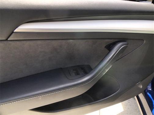 2022 Tesla Model 3 Base