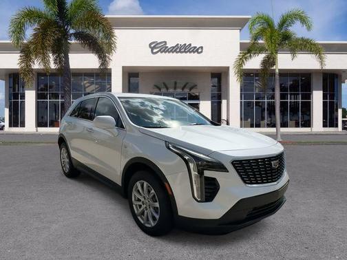 2023 Cadillac XT4 Luxury