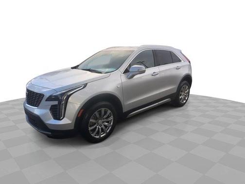 2022 Cadillac XT4 Premium Luxury