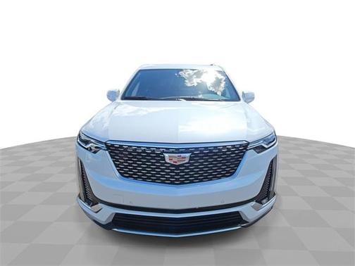 2025 Cadillac XT6 Luxury FWD