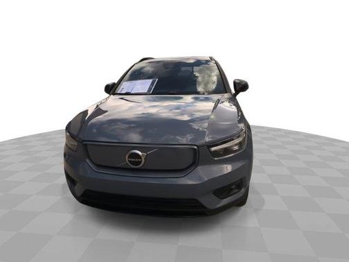 2021 Volvo XC40 Recharge Pure Electric P8