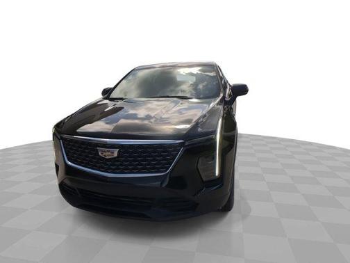 2024 Cadillac XT4 Luxury