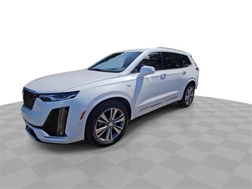 2025 Cadillac XT6 Premium Luxury FWD