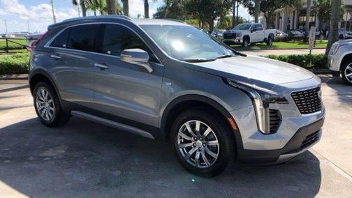 2023 Cadillac XT4 Premium Luxury