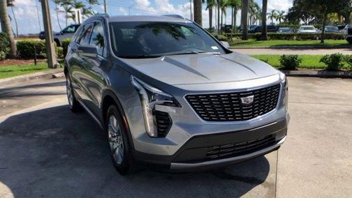 2023 Cadillac XT4 Premium Luxury