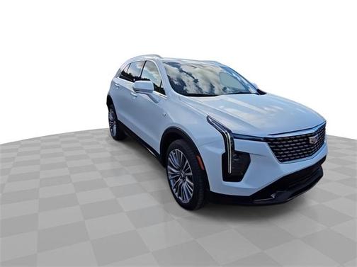 2025 Cadillac XT4 Premium Luxury