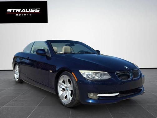 2011 BMW 328 328i Convertible 2D