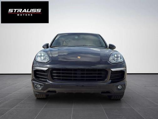 2016 Porsche Cayenne Cayenne