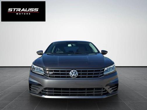 2017 Volkswagen Passat 1.8T R-Line w/Comfort