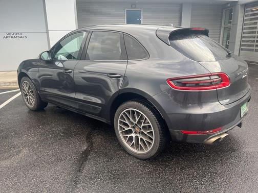 2017 Porsche Macan S