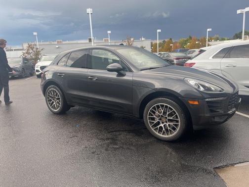 2017 Porsche Macan S