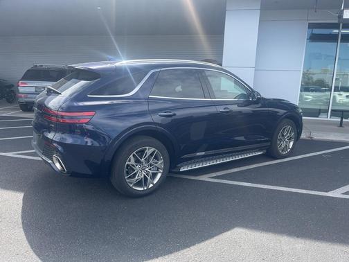 2025 Genesis GV70 2.5T