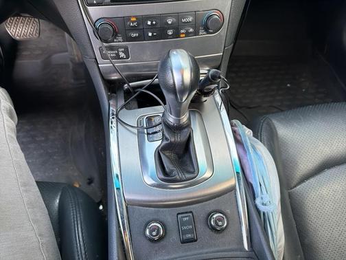 2013 INFINITI G37x Base