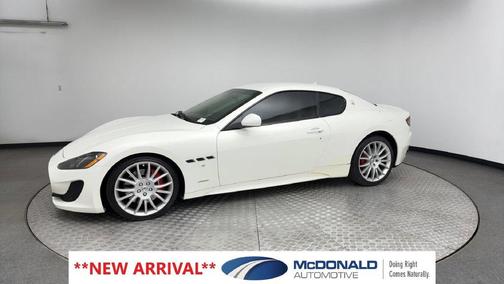 Bianco Fuji Pearlescent 2013 Maserati GranTurismo Sport